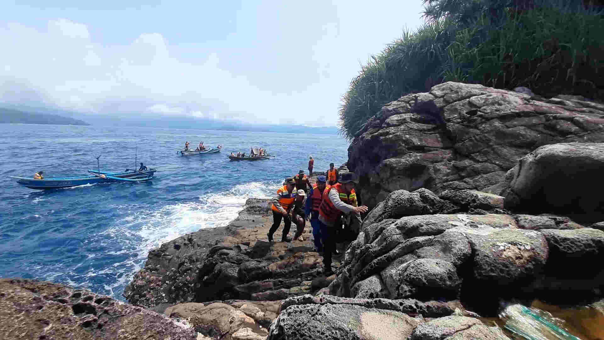 Viral, Mr X Mengapung di Prigi Trenggalek, Polisi: Belum Ada Laporan