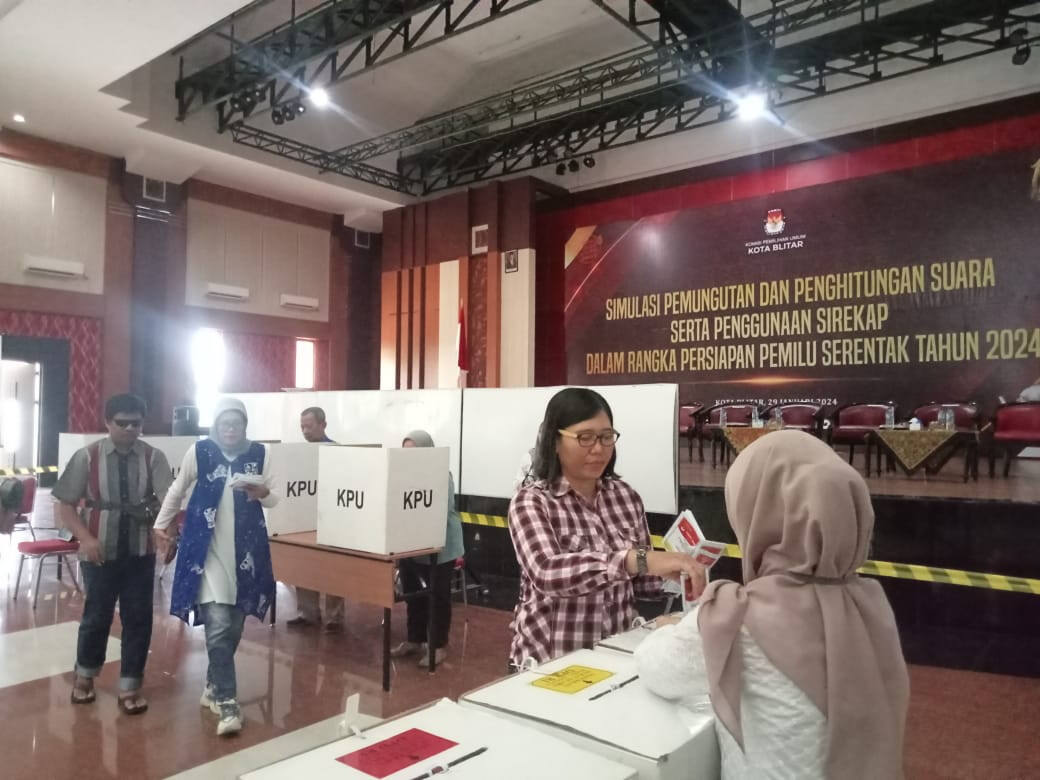 KPU Kota Blitar Gelar Simulasi, Kenalkan Aplikasi Sirekap