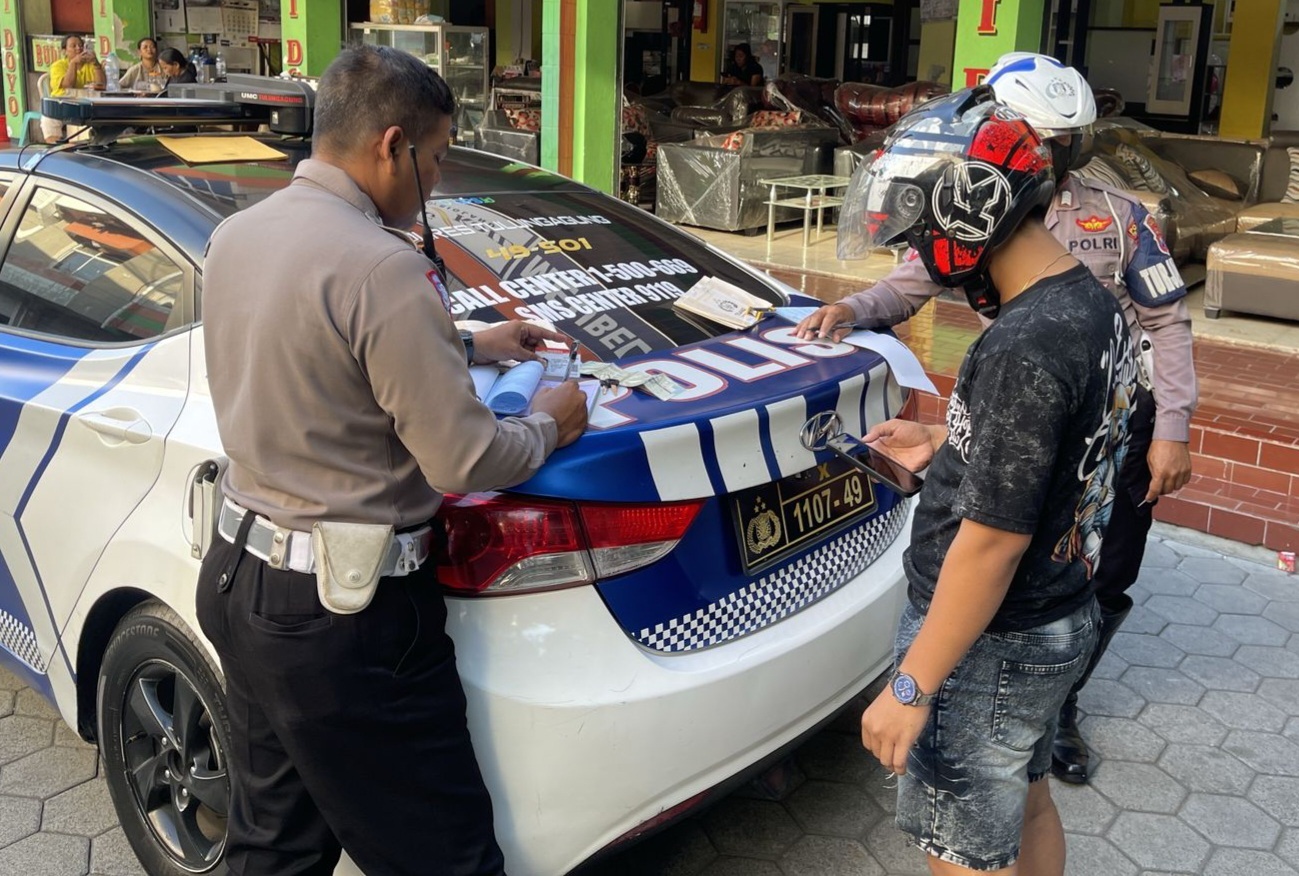 Disiplinkan Pengendara, Polres Tulungagung Jaring 77 Pelanggar Lalu Lintas