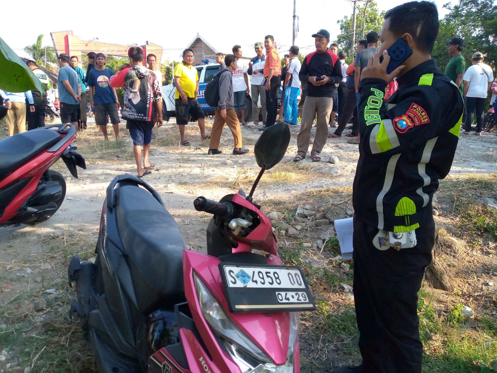 Polri, pejalan kaki, mobil box, Polsek Bandar Kedungmulyo, kecelakaan, lalu lintas, RSUD, Kabupaten Jombang, Kertosono, Polri
