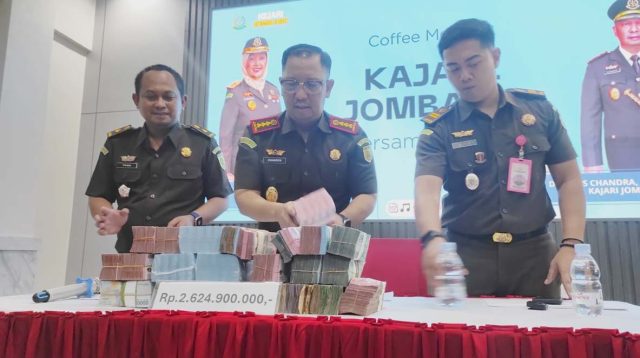 Kasus Dugaan Penyimpangan Penggunaan Aset Daerah Dihentikan, Kejari Jombang Amankan Uang Pembayaran Rp 2,6 M Lebih