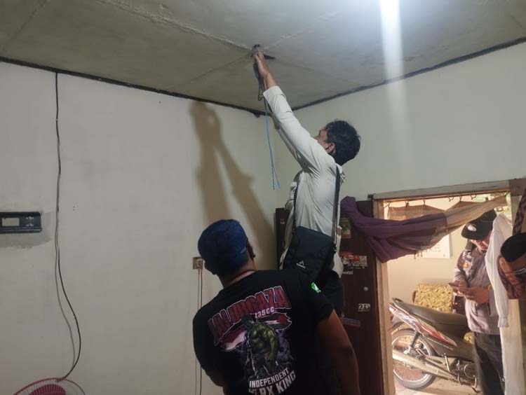 Diduga Terjerat Hutang dan Pinjol, Staf Kantor Kecamatan Mencoba Bunuh Diri dengan Seutas Tali