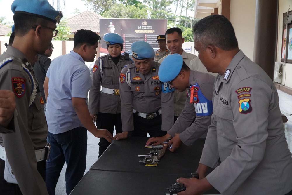 Tim Polda Jatim Datangi Polres Blitar, Minta Anggota Pipis Mendadak, ini Tujuannya