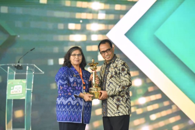 penghargaan wahana tata nugraha kota kediri
