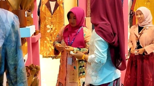 pengunjung kriyanusa kota kediri