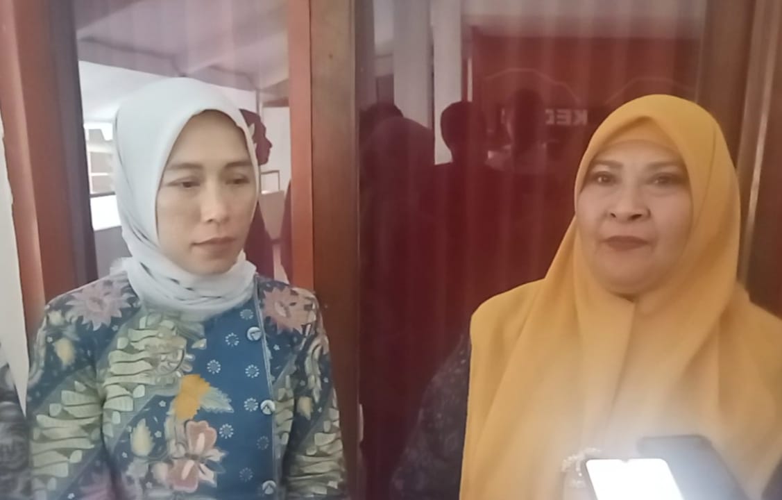 Dra Firdaus Fraksi PAN DPRD Kota Kediri
