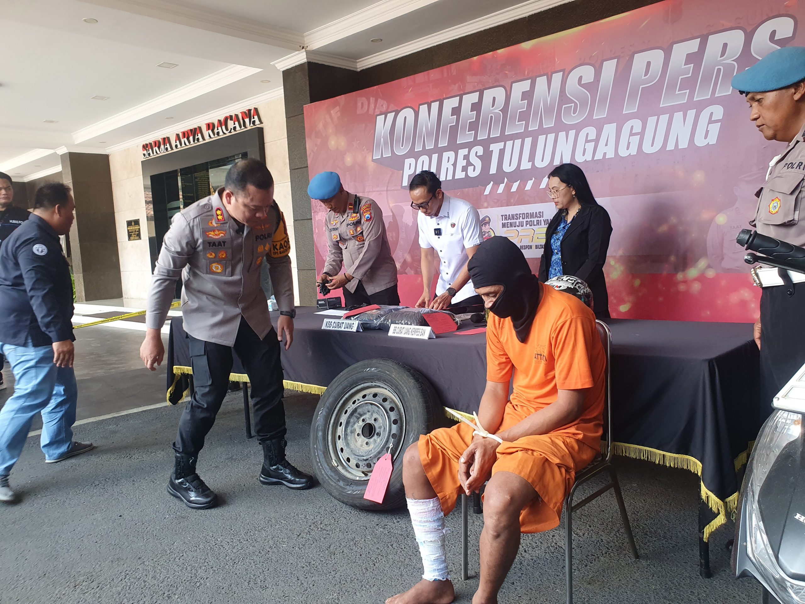 Pencuri Uang Modus Pecah Kaca Dilumpuhkan Polres Tulungagung