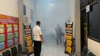 Mencegah DBD, Polres Trenggalek Fogging Polsek Jajaran