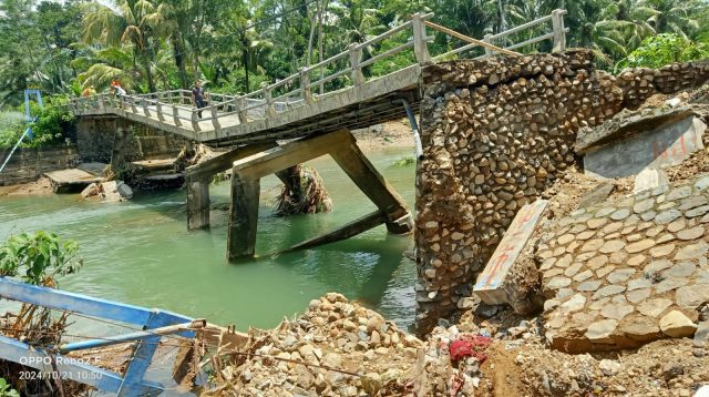 Update Kerusakan Bencana di Trenggalek: Belasan Rumah Rusak – Jembatan Putus, BPBD Ingatkan Soal ini