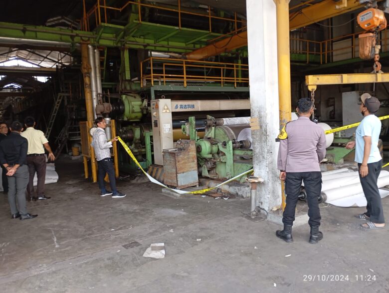 Buruh Pabrik Kertas Tewas Terjepit Mesin Penggiling