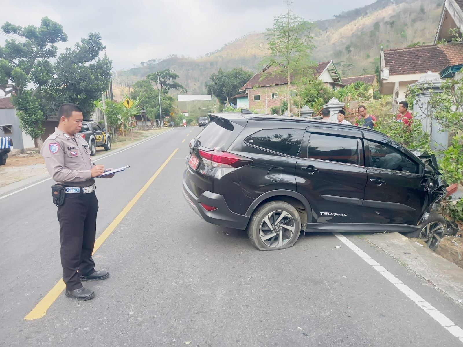 Mobil Dinas Camat Sukorejo Tabrak Pengendara Motor, Kanit Gakkum Satlantas Polres Trengalek: Ini Kronologinya