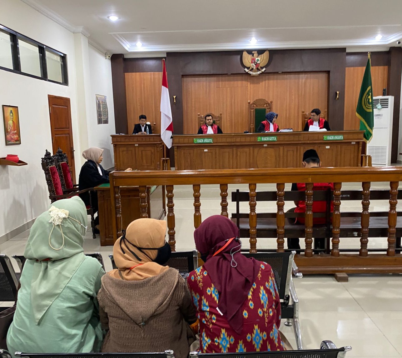 Cabuli Santriwati, Bapak-anak Pengasuh Ponpes di Trenggalek Dituntut 9 Tahun Penjara