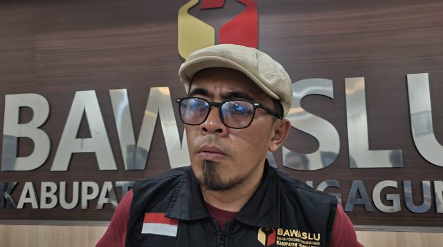 Cantumkan Parpol Bukan Pengusung, Baliho Paslon Ditertibkan, Ini Kata Bawaslu Tulungagung
