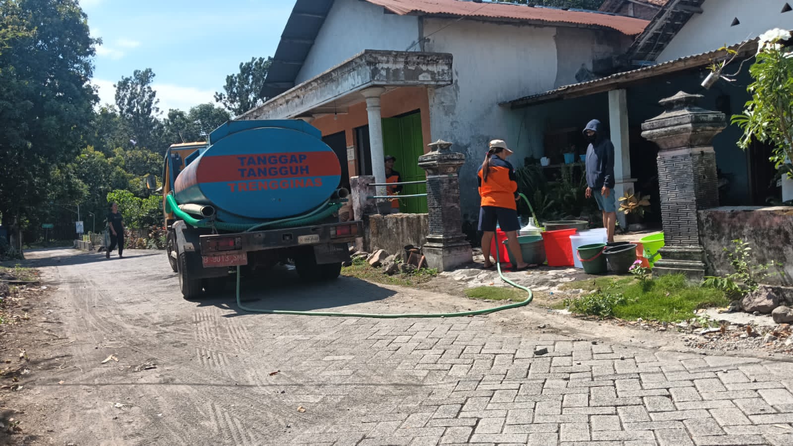 Pemkab Kediri Bantu Air Bersih untuk Warga Desa Sepawon Plosoklaten