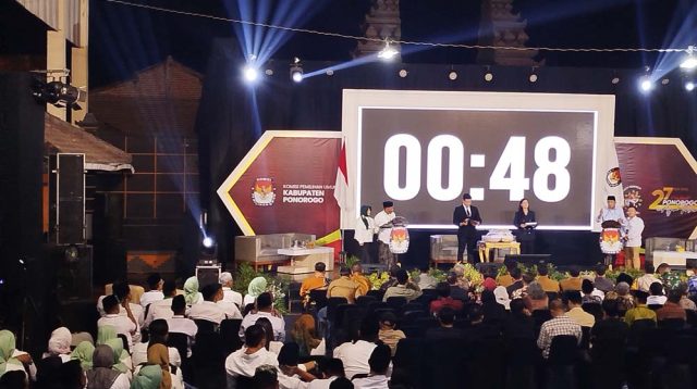 Debat Publik Perdana Pilbup Ponorogo Berjalan Panas, Para Paslon Saling Adu Data Hasil Pertanian