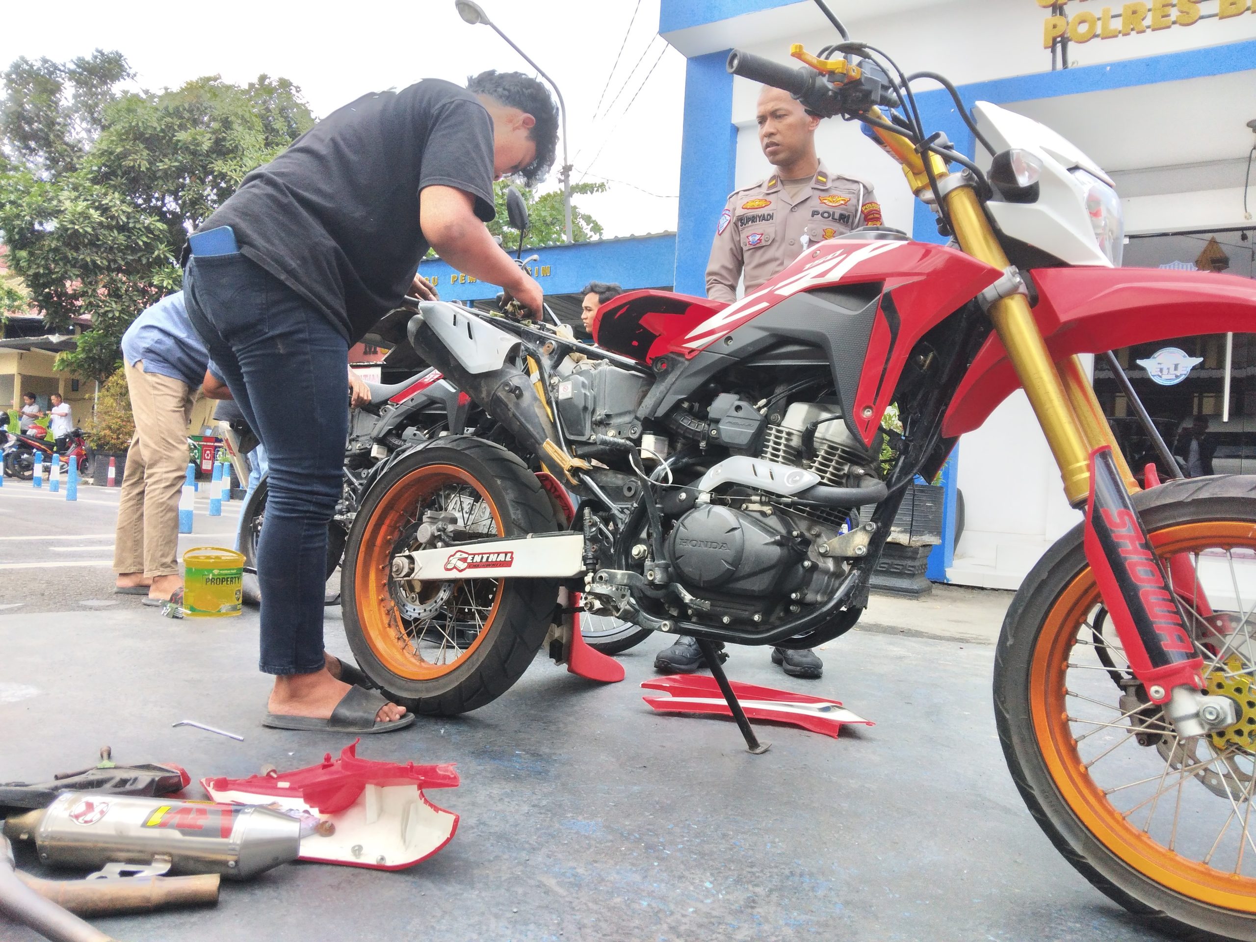 Terjaring Razia Polres Blitar Kota, Pelanggar Diminta Pasang Sparepart Standar