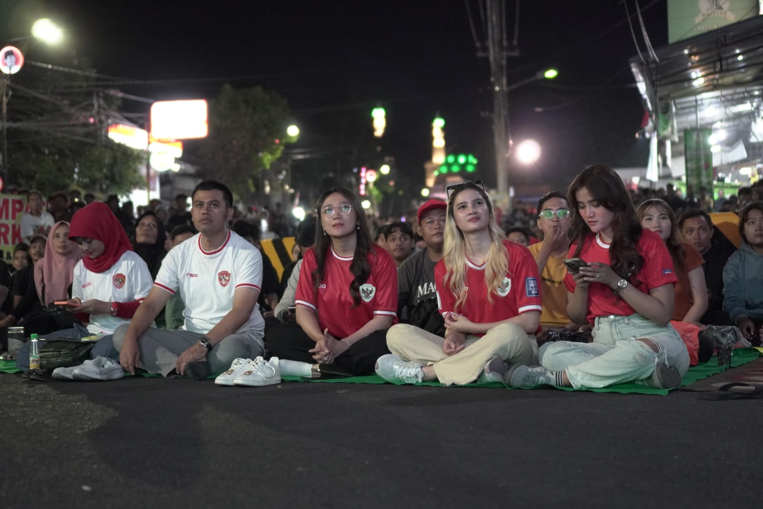 Manfaatkan Kampanye, Mas Ibin Gelar Nobar Timnas, Bakal Gulirkan Program Pembinaan Sepakbola