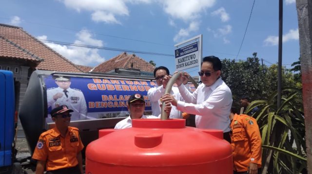 Atasi Kesulitan Air Bersih, Pemprov Jatim Salurkan Ratusan Rit Air ke Blitar