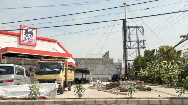 Supermarket Superindo Kota Madiun Diduga Belum Kantongi Izin Operasional dan Izin Reklame