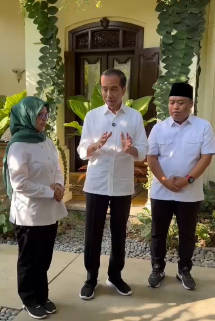Mak Rini-Mas Ghoni Dapat Suntikan Semangat Jokowi, Jika Terpilih Diminta Gencarkan Pembangunan