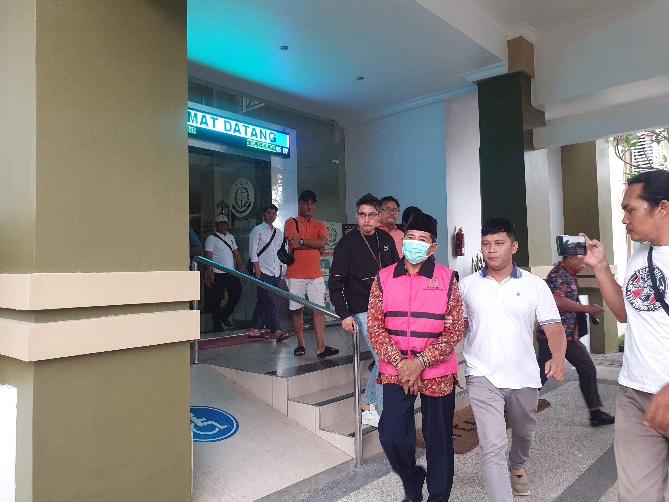 Buronan Kasus Korupsi Rumah Dinas, Mantan Wakil Ketua DPRD Jayapura Tertangkap di Tulungagung