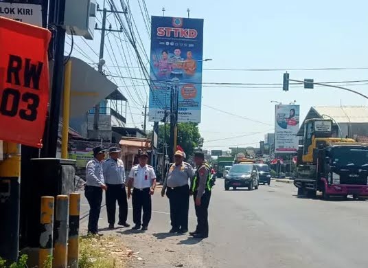 Jelang Tahun Baru, ATCS Terpasang di Perempatan Jongbiru Kediri