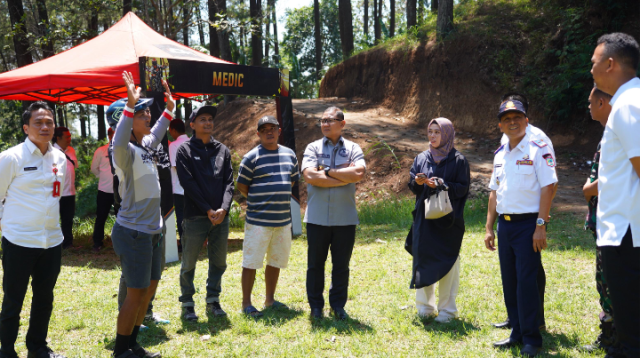 Pj Walikota Batu Cek Langsung Kesiapan Event International Indonesian Downhill 2024