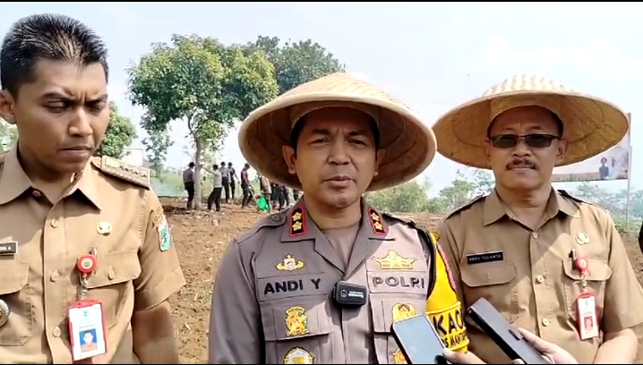 Sukseskan Program Ketahanan Pangan, Kolaborasi Petani dan Polres Batu Manfaatkan Lahan Tidur Disulap Menjadi Lahan Produktif