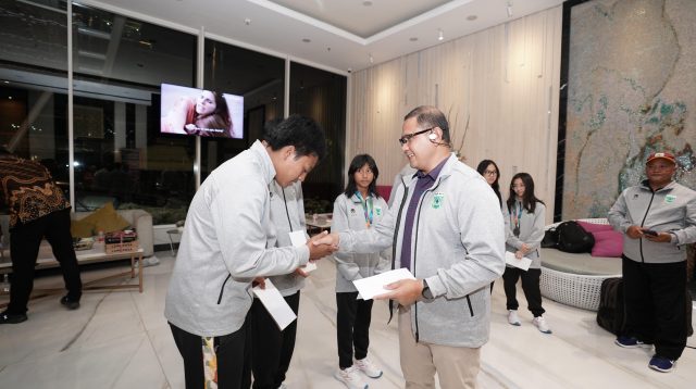 Pj. Wali Kota Batu Beri Bonus Atlet Peraih Medali Popda XIV dan Peparda II Jatim 2024