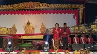 Lestarikan Budaya Kota Batu, Kris Dayanti dan Kresna Dewanata Prosakh Gelar Wayang Kulit Srikandi KriDa