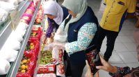 F-anggur (1) DKPP Kabupaten Kediri Pastikan Anggur Shine Mischat Aman Dikonsumsi
