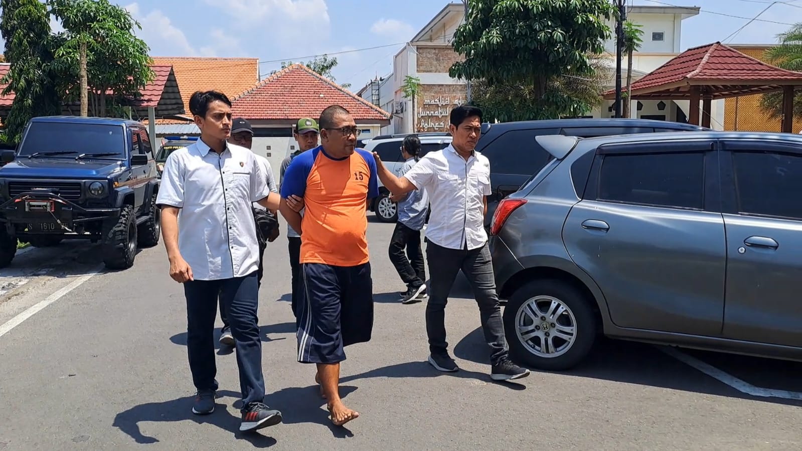 Diduga Terlibat Penebangan Liar di Jombang, Polisi Amankan Oknum Perangkat Desa