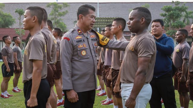 Latja di Polres Jombang, Siswa Asal Papua Kompak Sebut Nasi Bebek Makanan Favorit