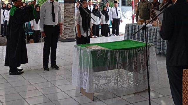 Bawaslu Lantik 1.942 Pengawas TPS untuk Kawal Pilkada Jombang 2024