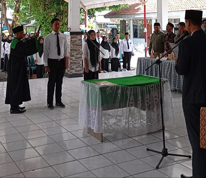 Bawaslu Lantik 1.942 Pengawas TPS untuk Kawal Pilkada Jombang 2024