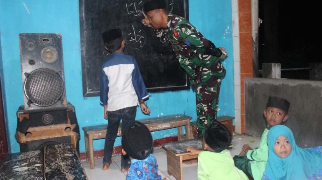 TMMD, ke-122, Kodim 0809 Kediri, Kedekatan, Warga , Prajurit, TNI, Tak Kenal Lelah, Mengabdi