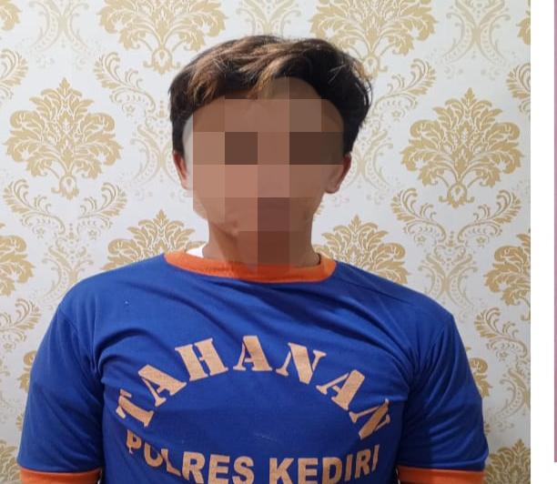 Simpan Sabu-sabu, Pemuda Asal Plosoklaten Harus Menginap di Polres Kediri