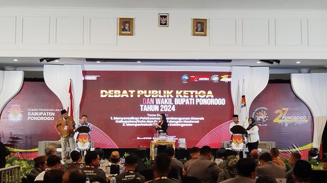 Debat Pamungkas Pilbup Ponorogo Berjalan Memanas, Para Paslon Siap Laksanakan Program Presiden