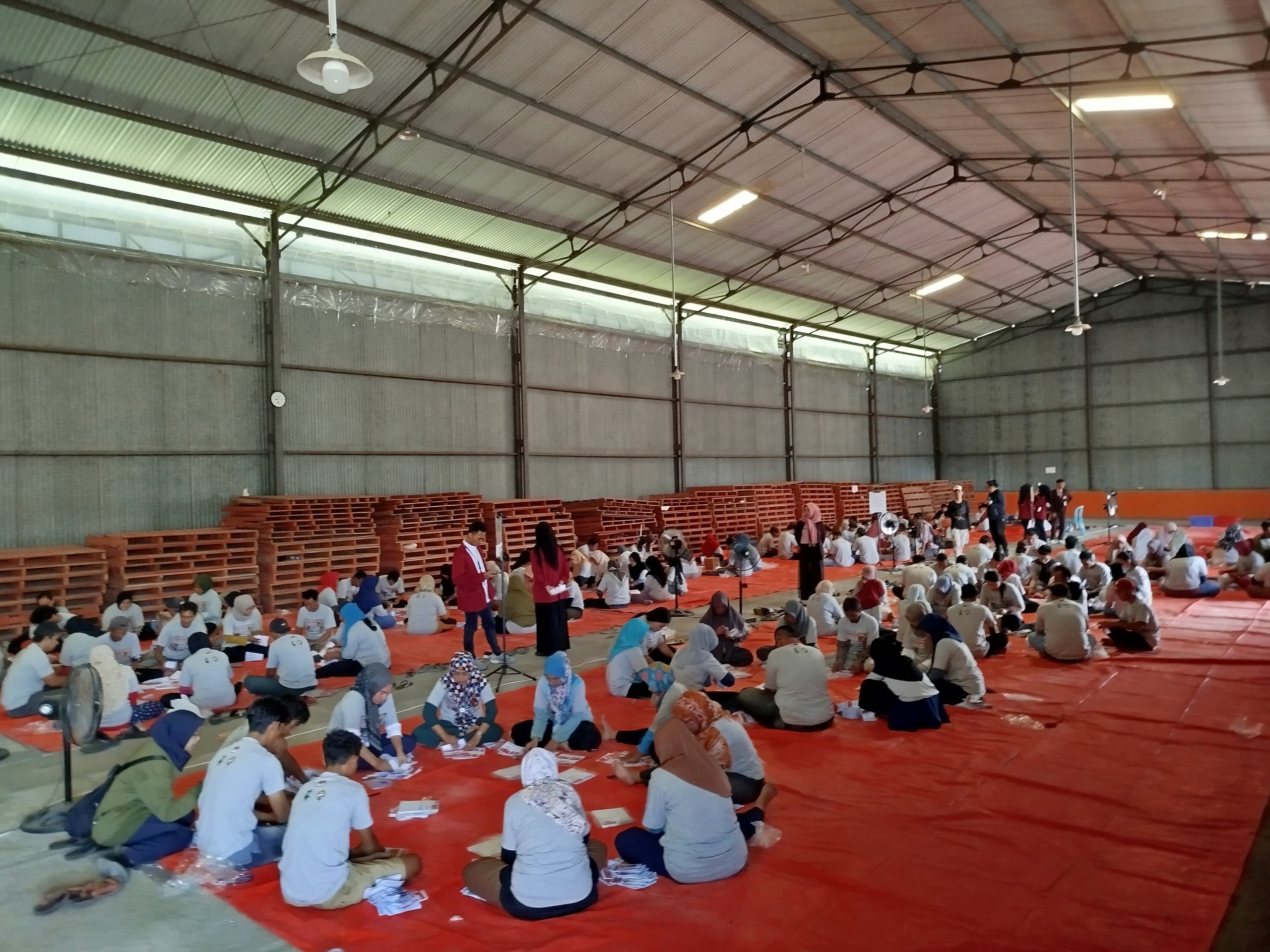 Proses Sortir Lipat Surat Suara Pilbup Ponorogo Rampung, KPU Temukan Puluhan Rusak dan Tak Layak