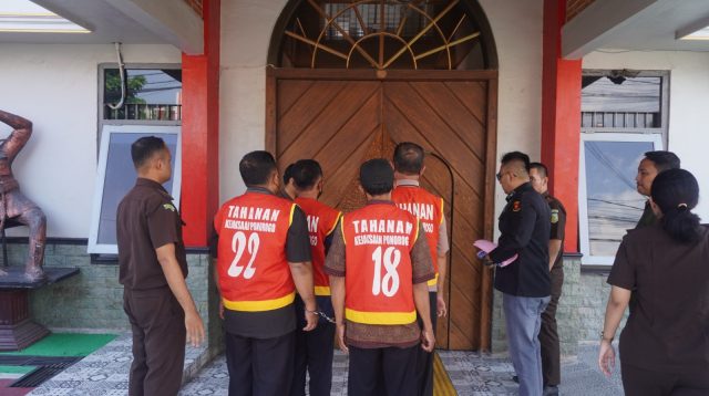 Tersangka Pungli Surat Segel Tanah Desa Sawoo Ajukan Penangguhan Penahanan, Ini Kata Kasie Intel Kejaksaan Negeri Ponorogo