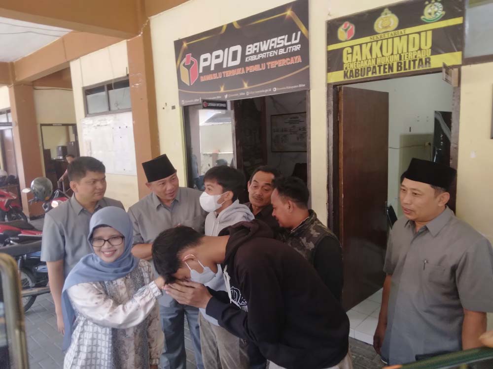 Alasan Kemanusiaan, Cabup Rini Syarifah Maafkan Perusak APK Rindu, Cabut Laporan ke Bawaslu