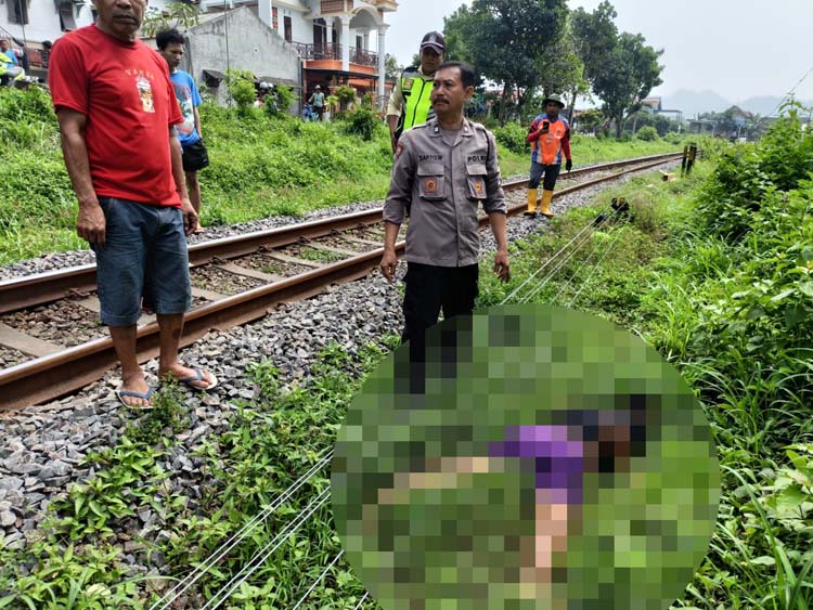 Berdiri di Dekat Rel, Perempuan Tewas Tertemper KA di Selatan Stasiun Kesamben