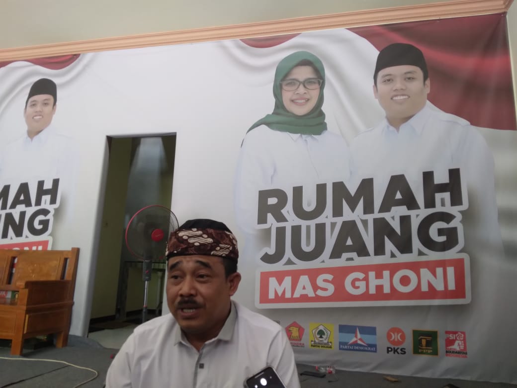 KPU Kabupaten Blitar Menghentikan Debat Cabup, Tim Pemenangan Rindu Sebut Tak Ada Larangan Gunakan Catatan