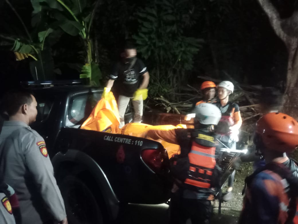 Mayat Tanpa Identitas Setengah Telanjang di Bendung Gerak Waru Turi, ini Kata Polisi