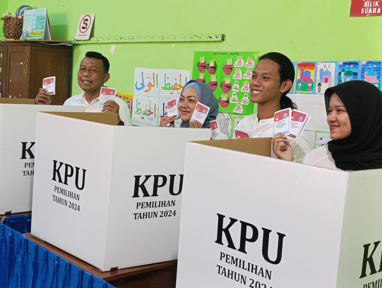 Ajak Nyoblos Bareng Keluarga, Sugiri Sancoko Optimis Menang Pilkada Ponorogo