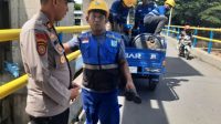 Debit Air Sungai Brantas Naik, Polisi Pantau Bendung Gerak Waru Turi Gampengrejo