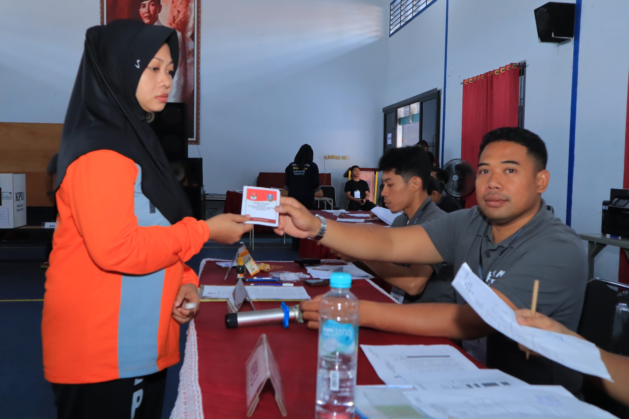 Ratusan Warga Binaan Lapas Kelas II B Blitar Nyoblos di Lapas dengan Pengamanan Ketat