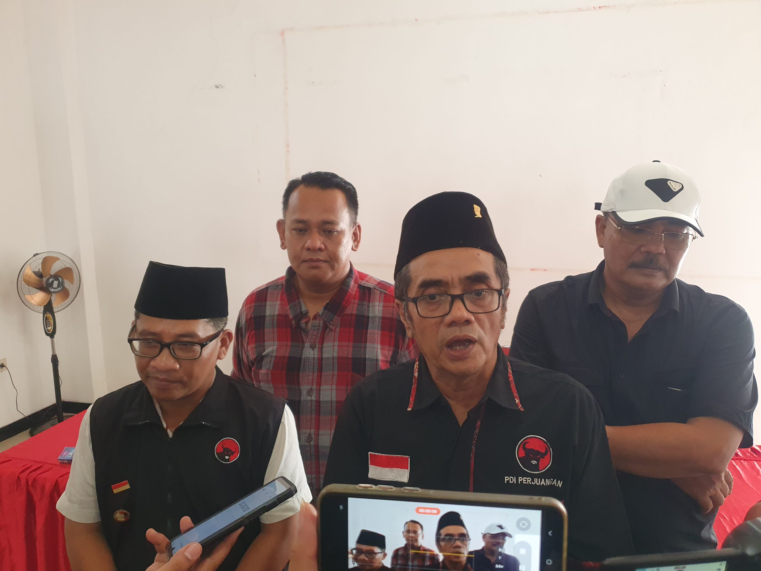 Kawal Putusan MK Nomor 136, DPC PDIP Kabupaten Tulungagung Tak Segan Laporkan TNI/Polri Tak Netral