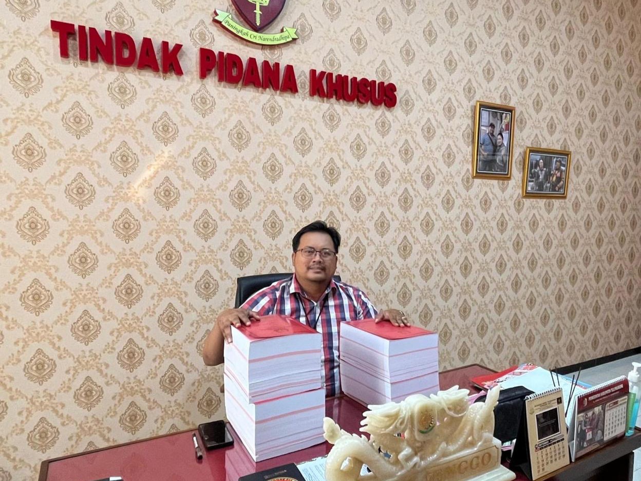 Berkas Perkara Tipikor Perangkat Desa Batangsaren Tulungagung Dilimpahkan ke Pengadilan Negeri Surabaya