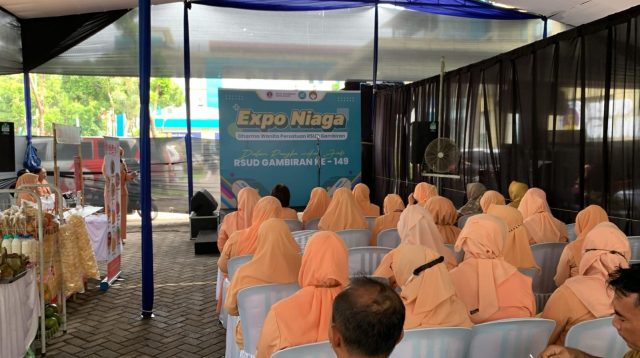 Peringati Hari Jadi ke-149 RSUD Gambiran, Dharma Wanita Persatuan RSUD Gambiran Menggelar Expo Niaga